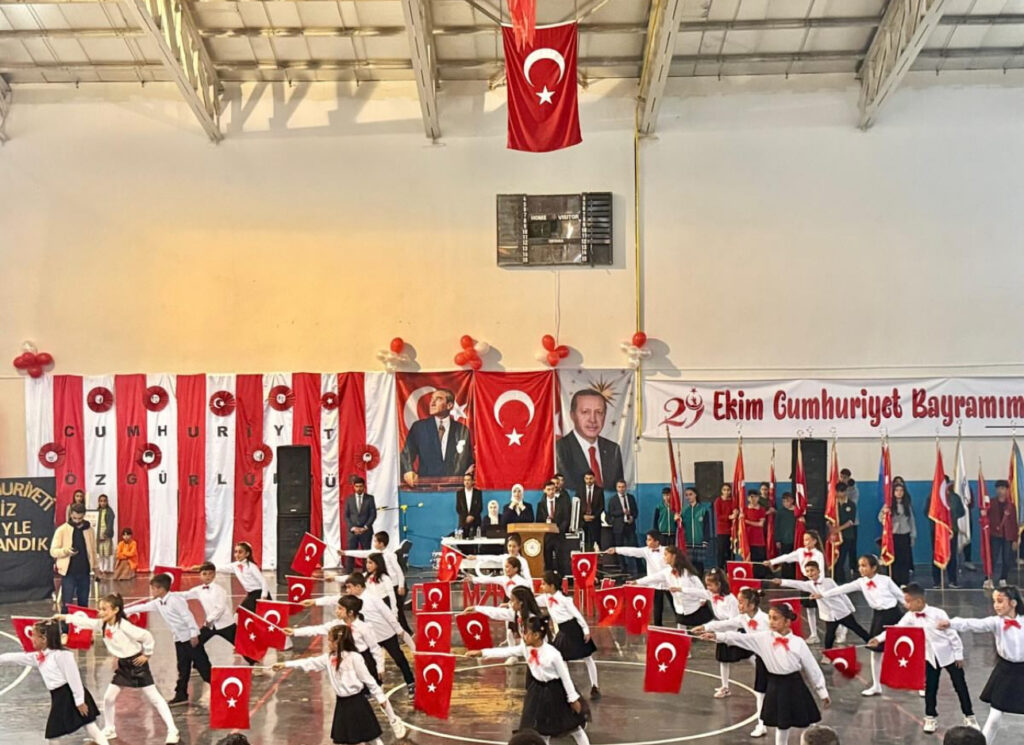 Horasan’da 29 Ekim Cumhuriyet Bayramı Coşkuyla Kutlandı